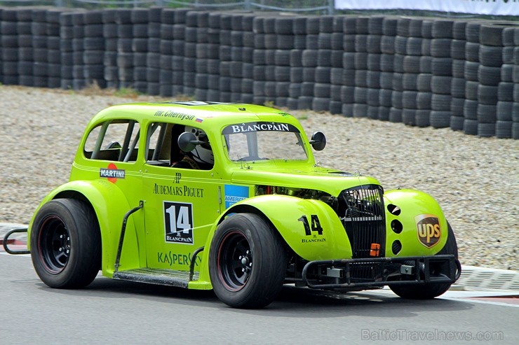 Ar spraigām cīņām trasē atzīmē Baltijas autošosejas festivāla «Riga Summer Race» 5 gadu jubileju Ar spraigām cīņām trasē atzīmē Baltijas autošosejas festivāla «Riga Summer Race» 5 gadu jubileju 182515