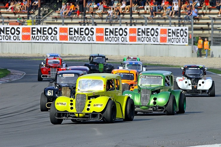 Ar spraigām cīņām trasē atzīmē Baltijas autošosejas festivāla «Riga Summer Race» 5 gadu jubileju Ar spraigām cīņām trasē atzīmē Baltijas autošosejas festivāla «Riga Summer Race» 5 gadu jubileju 182536