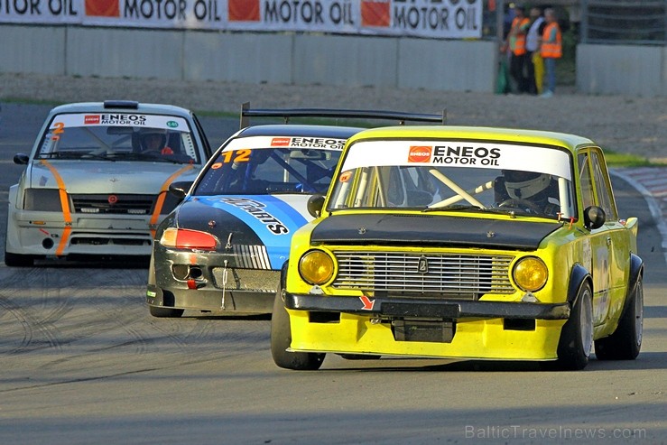Ar spraigām cīņām trasē atzīmē Baltijas autošosejas festivāla «Riga Summer Race» 5 gadu jubileju 182553