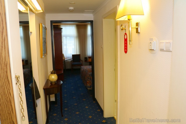 Populārākais latvietis no Itālijas un dziedātājs Roberto Meloni iegūst 26.09.2016 savu numuru Vecrīgas četru zvaigžņu viesnīcā «Hotel Roma» 184750