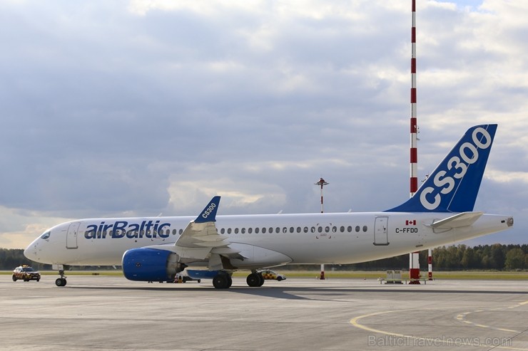 Starptautiskajā lidostā «Rīga» lidsabiedrība airBaltic prezentē Bombardier ražoto «CS300» lidmašīnu Starptautiskajā lidostā «Rīga» lidsabiedrība airBaltic prezentē Bombardier ražoto «CS300» lidmašīnu 184871