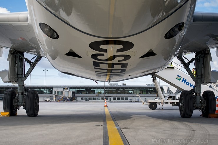 Starptautiskajā lidostā «Rīga» lidsabiedrība airBaltic prezentē Bombardier ražoto «CS300» lidmašīnu Starptautiskajā lidostā «Rīga» lidsabiedrība airBaltic prezentē Bombardier ražoto «CS300» lidmašīnu 184895