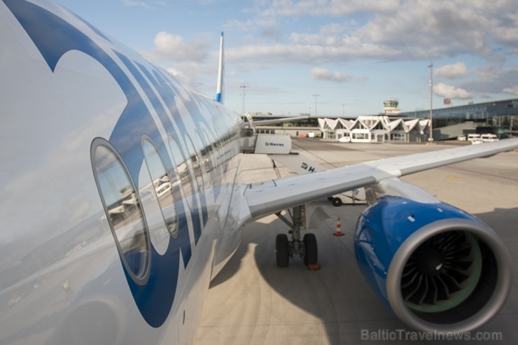 Starptautiskajā lidostā «Rīga» lidsabiedrība airBaltic prezentē Bombardier ražoto «CS300» lidmašīnu Starptautiskajā lidostā «Rīga» lidsabiedrība airBaltic prezentē Bombardier ražoto «CS300» lidmašīnu 184897