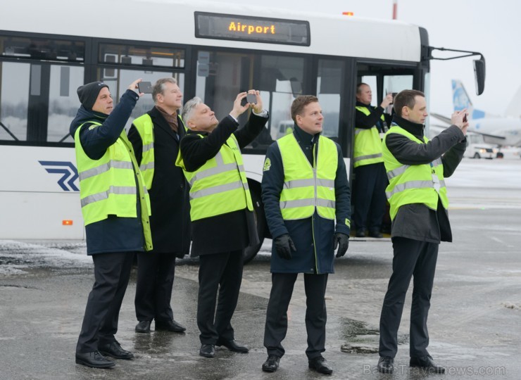Rīga. Šodien, 2016.gada 30.novembrī Latvijas lidsabiedrība airBaltic Rīgā sagaidīja pasaulē pirmo Bombardier CS300 lidmašīnu. Rīga. Šodien, 2016.gada 30.novembrī Latvijas lidsabiedrība airBaltic Rīgā sagaidīja pasaulē pirmo Bombardier CS300 lidmašīnu. 188877