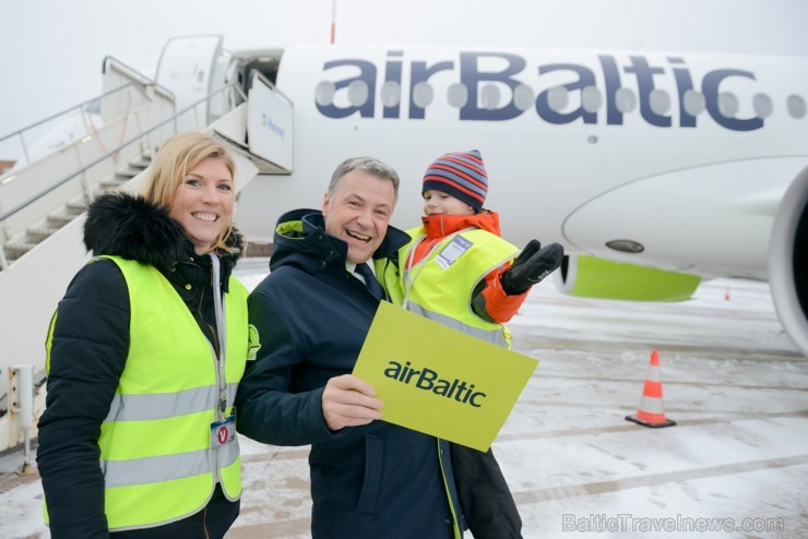 Rīga. Šodien, 2016.gada 30.novembrī Latvijas lidsabiedrība airBaltic Rīgā sagaidīja pasaulē pirmo Bombardier CS300 lidmašīnu. Rīga. Šodien, 2016.gada 30.novembrī Latvijas lidsabiedrība airBaltic Rīgā sagaidīja pasaulē pirmo Bombardier CS300 lidmašīnu. 188886