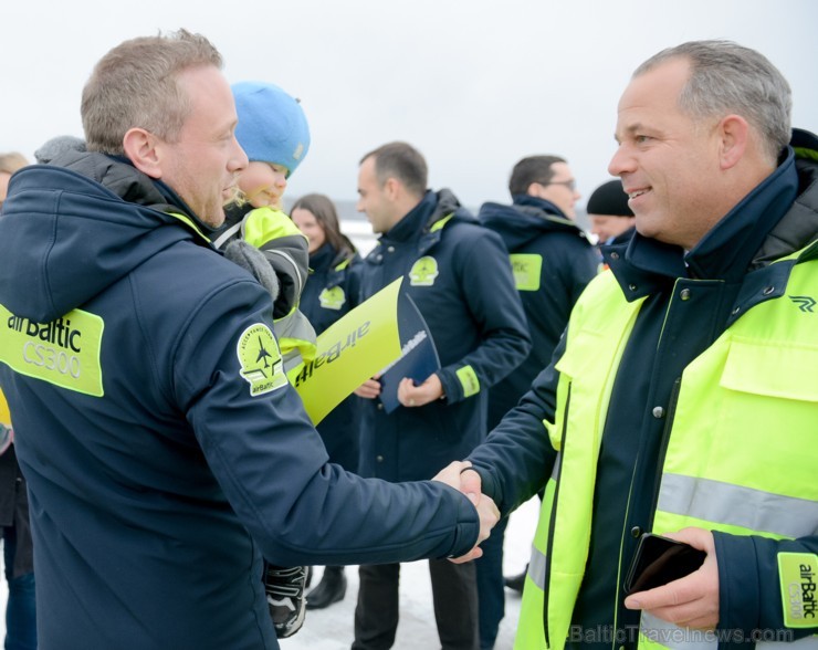 Rīga. Šodien, 2016.gada 30.novembrī Latvijas lidsabiedrība airBaltic Rīgā sagaidīja pasaulē pirmo Bombardier CS300 lidmašīnu. Rīga. Šodien, 2016.gada 30.novembrī Latvijas lidsabiedrība airBaltic Rīgā sagaidīja pasaulē pirmo Bombardier CS300 lidmašīnu. 188888