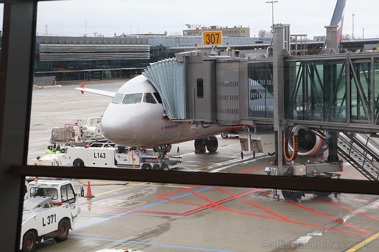 Divi biznesa klases tūristi izbauda lidojumu Rīga - Maskava ar lidsabiedrību «Aaeroflot». Atbalsta: Baltic Travel Group Divi biznesa klases tūristi izbauda lidojumu Rīga - Maskava ar lidsabiedrību «Aaeroflot». Atbalsta: Baltic Travel Group 189616