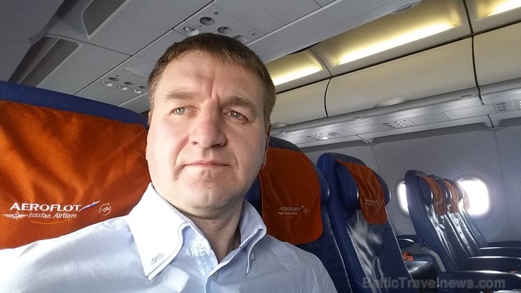 Divi biznesa klases tūristi izbauda lidojumu Rīga - Maskava ar lidsabiedrību «Aaeroflot». Atbalsta: Baltic Travel Group Divi biznesa klases tūristi izbauda lidojumu Rīga - Maskava ar lidsabiedrību «Aaeroflot». Atbalsta: Baltic Travel Group 189628