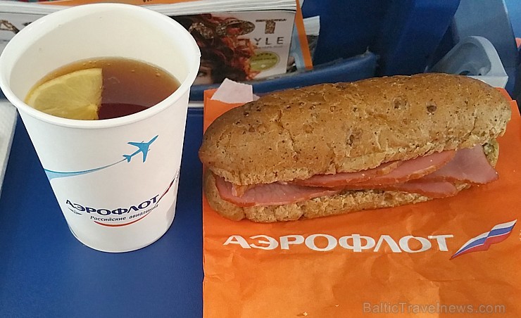 Divi biznesa klases tūristi izbauda lidojumu Rīga - Maskava ar lidsabiedrību «Aaeroflot». Atbalsta: Baltic Travel Group Divi biznesa klases tūristi izbauda lidojumu Rīga - Maskava ar lidsabiedrību «Aaeroflot». Atbalsta: Baltic Travel Group 189654