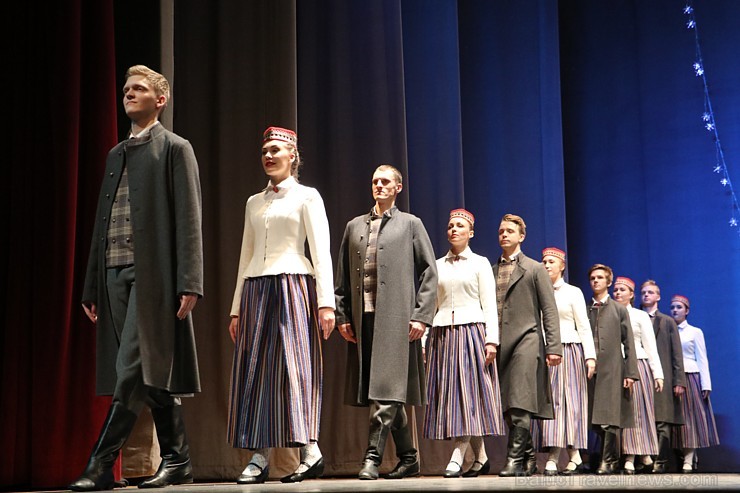 Ogres Kultūras centrā «Pīlādzītis» izdejo koncertu «Ziemas Jampadracis» 190221