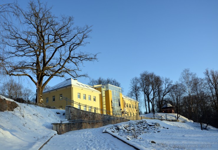Valmiera ar Gauju līkumotu - pilsētas iedzīvotājus priecē skaisti un sniegoti skati 191082