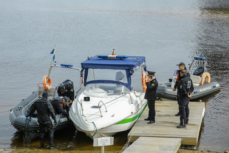 Rīgas pašvaldības policija atrāda gatavību 2017.gada peldsezonai 197600