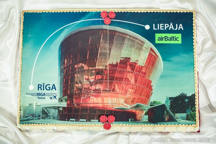 Svinīgā gaisotnē aizlidojis pirmais «AirBaltic» reiss uz Liepāju 197605
