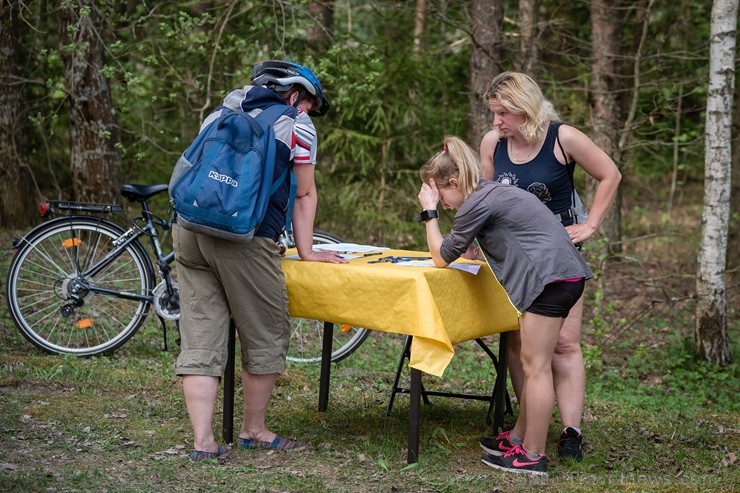 Ar velobraucienu «Ieriteņo vasarā» Smiltenes novadā atklāta aktīvā tūrisma sezona 198047