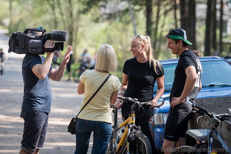 Ar velobraucienu «Ieriteņo vasarā» Smiltenes novadā atklāta aktīvā tūrisma sezona 198051