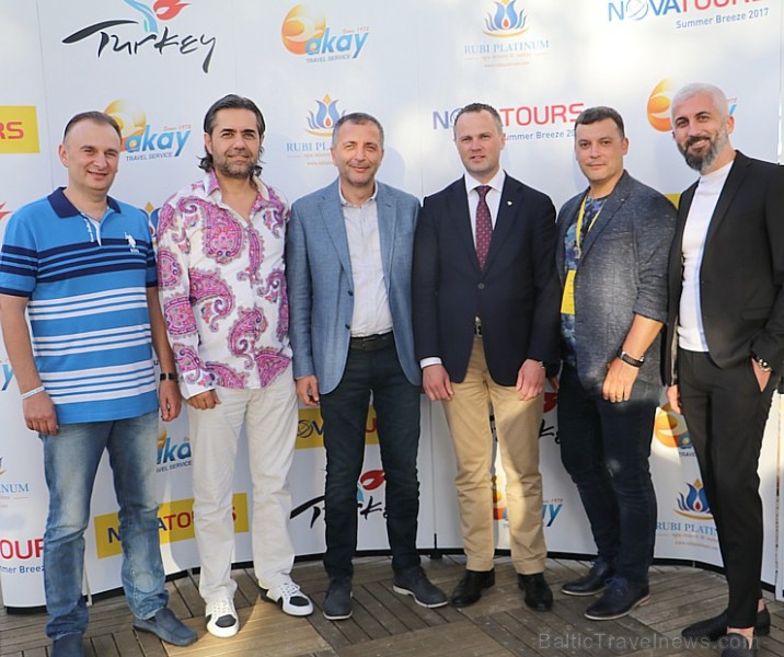 «Novatours Summer Breeze» dalībnieki ballējas Turcijas viesnīcā «Rubi Platinum Spa Resort & Suites» «Novatours Summer Breeze» dalībnieki ballējas Turcijas viesnīcā «Rubi Platinum Spa Resort & Suites» 198836