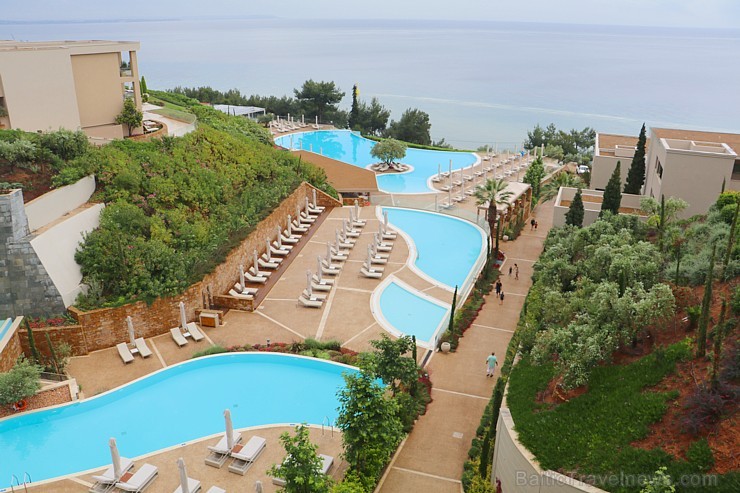 Travelnews.lv kopā ar tūroperatoru «Mouzenidis Travel Latvija» iepazīst 5 zvaigžņu viesnīcu «Ikos Oceania» Grieķijā 201434