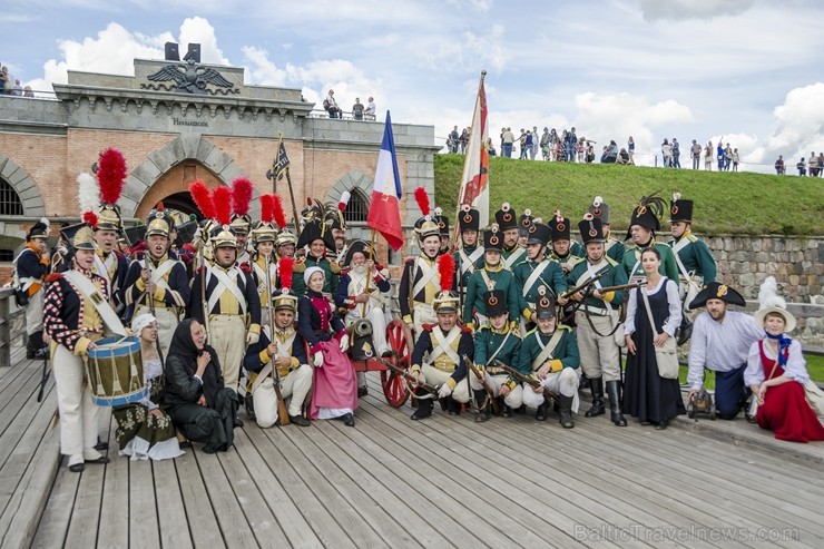 Daugavpils cietoksnī norisinājies 3. Starptautiskais vēstures rekonstrukcijas klubu festivāls «Dinaburg 1812» Daugavpils cietoksnī norisinājies 3. Starptautiskais vēstures rekonstrukcijas klubu festivāls «Dinaburg 1812» 202584