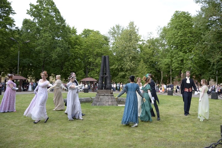 Daugavpils cietoksnī norisinājies 3. Starptautiskais vēstures rekonstrukcijas klubu festivāls «Dinaburg 1812» Daugavpils cietoksnī norisinājies 3. Starptautiskais vēstures rekonstrukcijas klubu festivāls «Dinaburg 1812» 202589