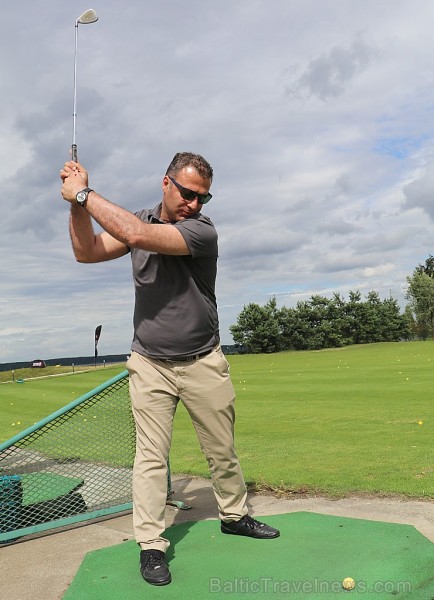 Travelnews.lv kopā ar «Turkish Airlines» mācās golfa klubā «Ozo Golf Club» spēlēt golfu 203948
