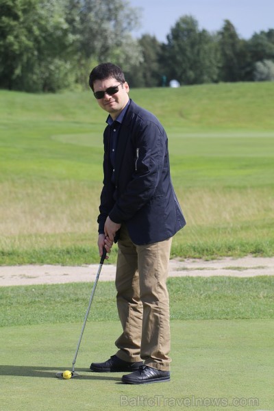 Travelnews.lv kopā ar «Turkish Airlines» mācās golfa klubā «Ozo Golf Club» spēlēt golfu 203958