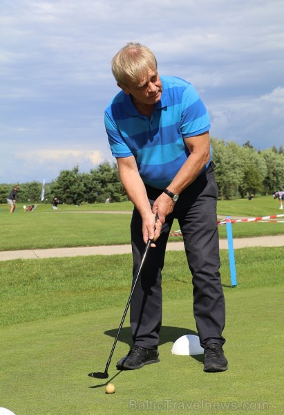 Travelnews.lv kopā ar «Turkish Airlines» mācās golfa klubā «Ozo Golf Club» spēlēt golfu 203959