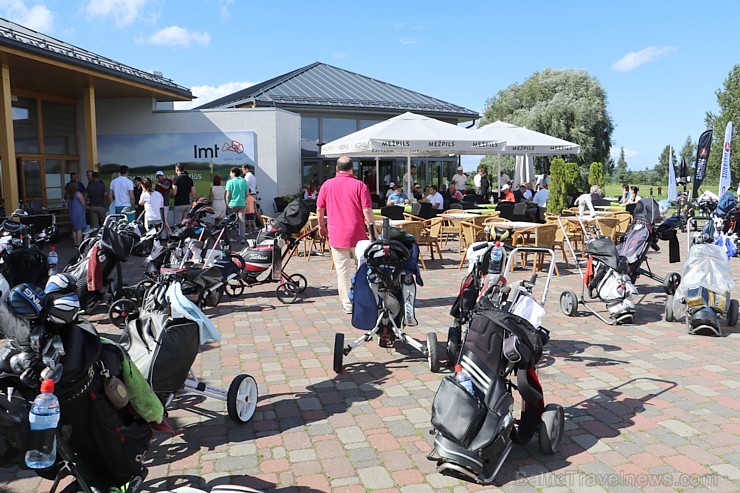 Travelnews.lv kopā ar «Turkish Airlines» mācās golfa klubā «Ozo Golf Club» spēlēt golfu 203962