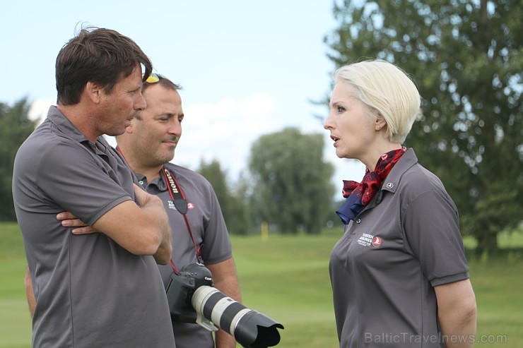 Travelnews.lv kopā ar «Turkish Airlines» mācās golfa klubā «Ozo Golf Club» spēlēt golfu 203988