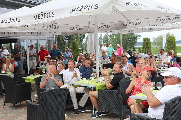 Travelnews.lv kopā ar «Turkish Airlines» mācās golfa klubā «Ozo Golf Club» spēlēt golfu 203990