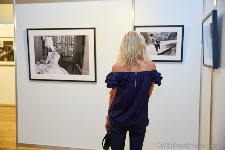 Jūrmalas pludmales kompleksā «Legend Beach» pirmo reizi notiek mākslas gadatirgus «Jurmala Art Fair». 205315