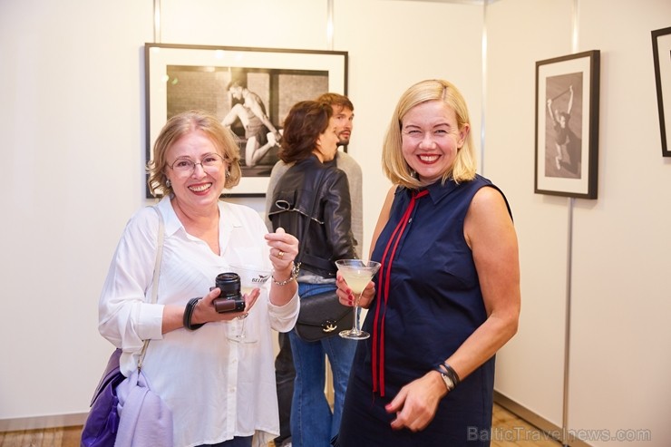 Jūrmalas pludmales kompleksā «Legend Beach» pirmo reizi notiek mākslas gadatirgus «Jurmala Art Fair». 205356