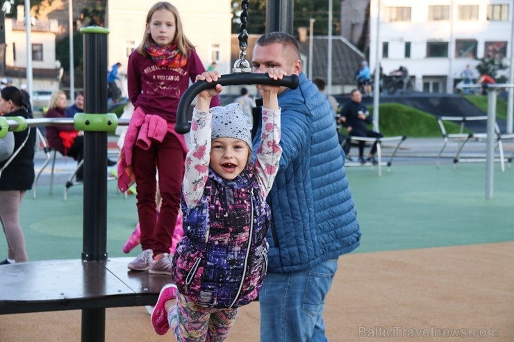 Ar interesantu programmu Rīgā atklāts lielākais sporta kvartāls Latvijā 207123