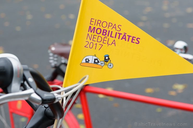 «Ar velo uz darbu» dienā simtiem rīdzinieku izvēlas divriteni 207352