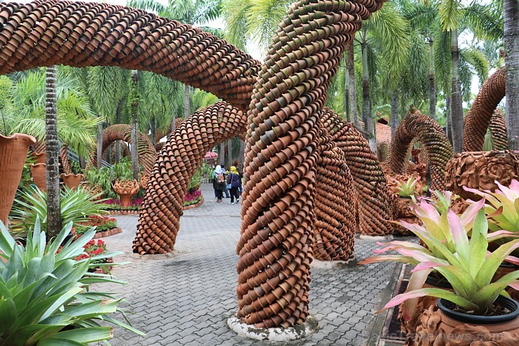Travelnews.lv kopā ar «365 brīvdienas» un «Turkish Airlines» iepazīst tropu botānisko dārzu «Nong Nooch Tropical Garden» Travelnews.lv kopā ar «365 brīvdienas» un «Turkish Airlines» iepazīst tropu botānisko dārzu «Nong Nooch Tropical Garden» 208691