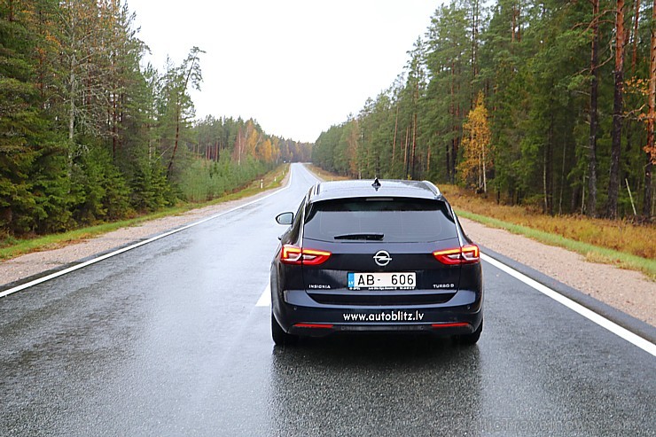Travelnews.lv apceļo rudenīgo Latviju ar jauno, ekonomisko un ietilpīgo Opel Insignia Sport Tourer Travelnews.lv apceļo rudenīgo Latviju ar jauno, ekonomisko un ietilpīgo Opel Insignia Sport Tourer 210017