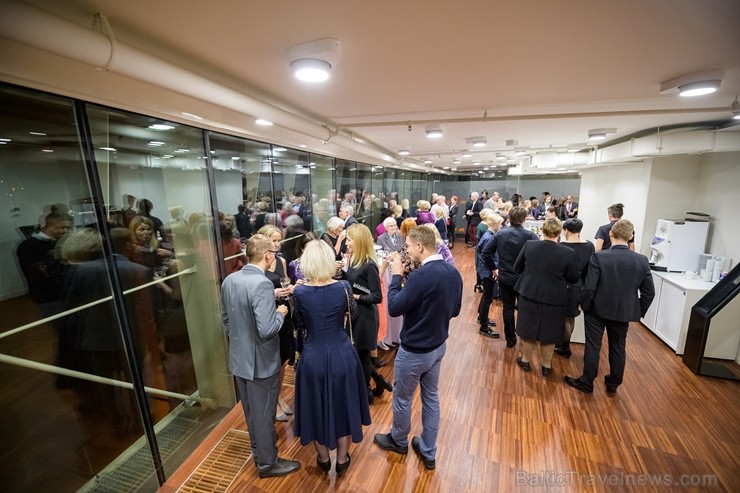 Divu gadu jubileju svin jaunākā no Latvijas reģionālajām koncertzālēm - Liepājas «Lielais Dzintars» 210631