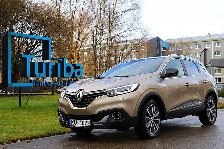 Travelnews.lv dodas uz Lūznavas muižu Latgalē ar jauno krosoveru Renault Kadjar dCi 130 4x4 210957