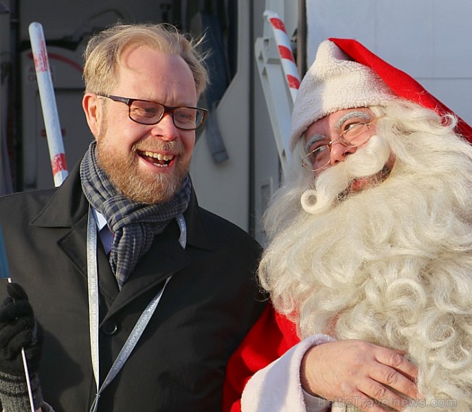 Ar somu lidsabiedsabiedrības «Finnair» lidmašīnu 5.12.2017 Rīgā ielido Ziemassvētku vecītis no Lapzemes Ar somu lidsabiedsabiedrības «Finnair» lidmašīnu 5.12.2017 Rīgā ielido Ziemassvētku vecītis no Lapzemes 212291