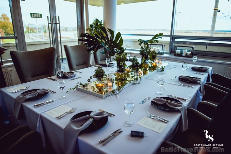 «Restaurant Service» (restorāni - «Bibliotēka Nr.1» un «Kolonāde. Mūsu stāsti») pārvērš Dubultu dzelzceļa staciju par gardēžu paradīzi «Restaurant Service» (restorāni - «Bibliotēka Nr.1» un «Kolonāde. Mūsu stāsti») pārvērš Dubultu dzelzceļa staciju par gardēžu paradīzi 212345