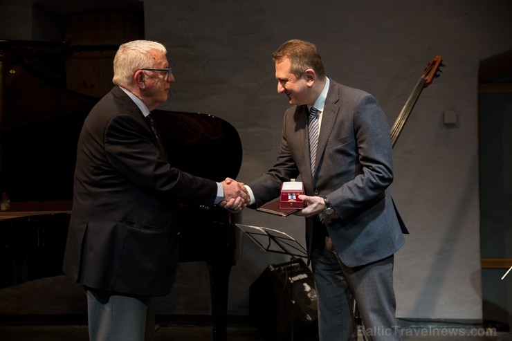 Maestro Raimonds Pauls saņēmis Gruzijas Goda ordeni 212418