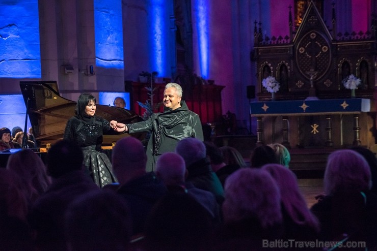 Rīgā izskan tradicionālais Ineses Galantes Ziemassvētku koncerts 213430