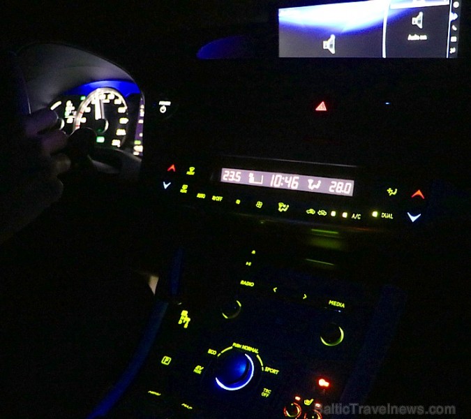 Travelnews.lv apceļo Ziemassvētku Rīgu un sniegoto Vidzemi ar Lexus CT 200h 213761