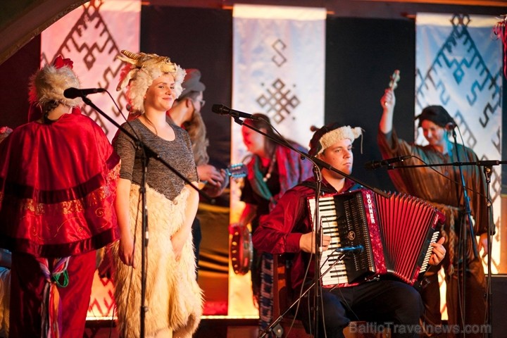 Jestri Ziemas saulgrieži aizvadīti Latvijas tradicionālākajā pagrabiņā - «Fokllubs Ala» 213768