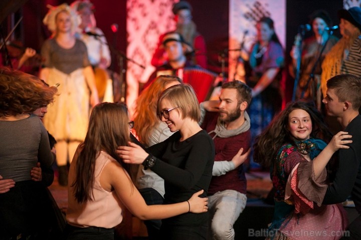 Jestri Ziemas saulgrieži aizvadīti Latvijas tradicionālākajā pagrabiņā - «Fokllubs Ala» 213769