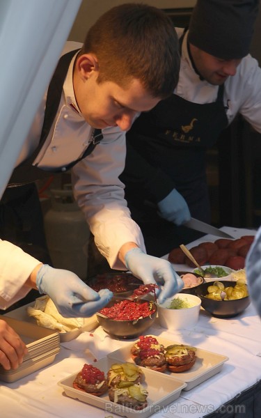 Live Riga 13.01.2018 organizētais «Riga Street food festival» Vecrīgā gūst lielu atsaucību 214699