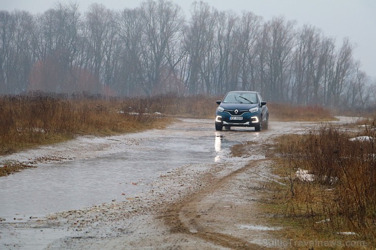 Travelnews.lv apceļo Latvijas galvaspilsētu ar Renault Captur 215224