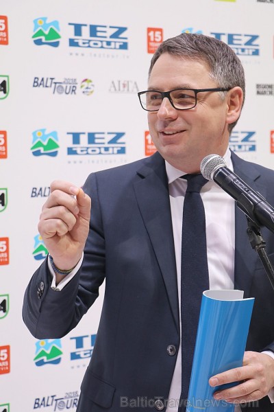 Tūroperators «Tez Tour» tūrisma izstādē piesaka jaunu galamērķi ar loteriju 216375
