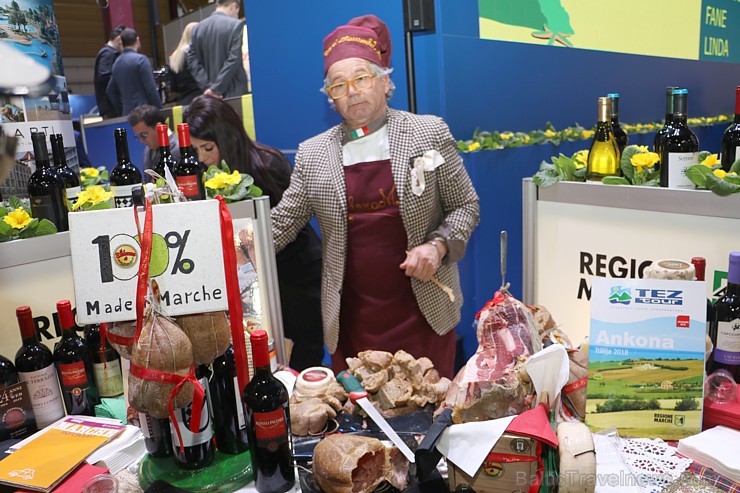 Tūroperators «Tez Tour» tūrisma izstādē piesaka jaunu galamērķi ar loteriju 216378