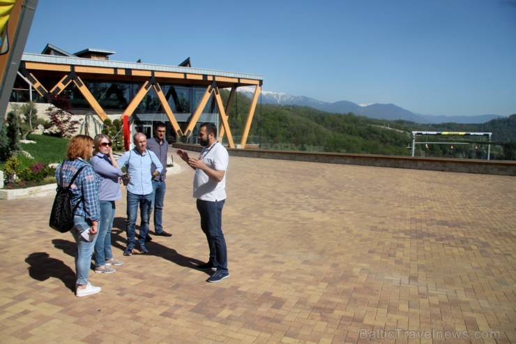 Travelnews.lv pārvar bailes no augstuma unikālajā Soču «Skypark». Atbalsta: Rosa Khutor 220575