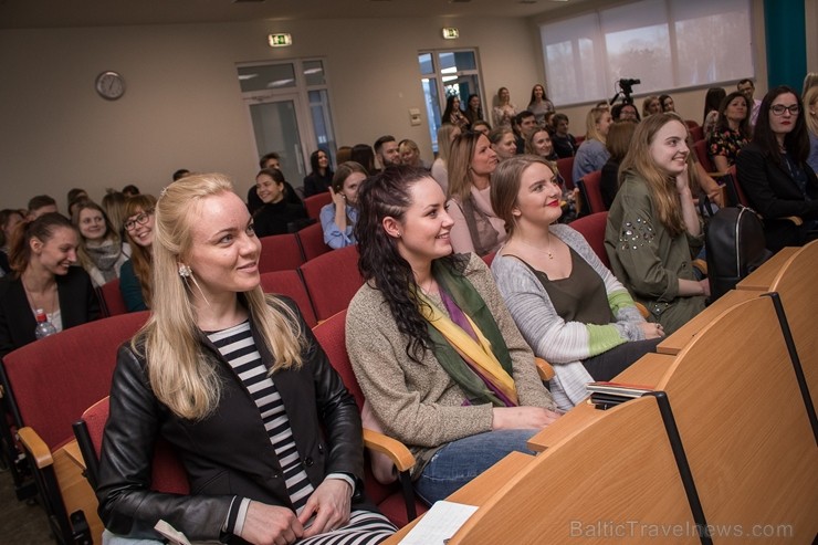 Biznesa augstskolā «Turība» notiek Leldes Lietavietes un Aivja Ceriņa vieslekcija 220903